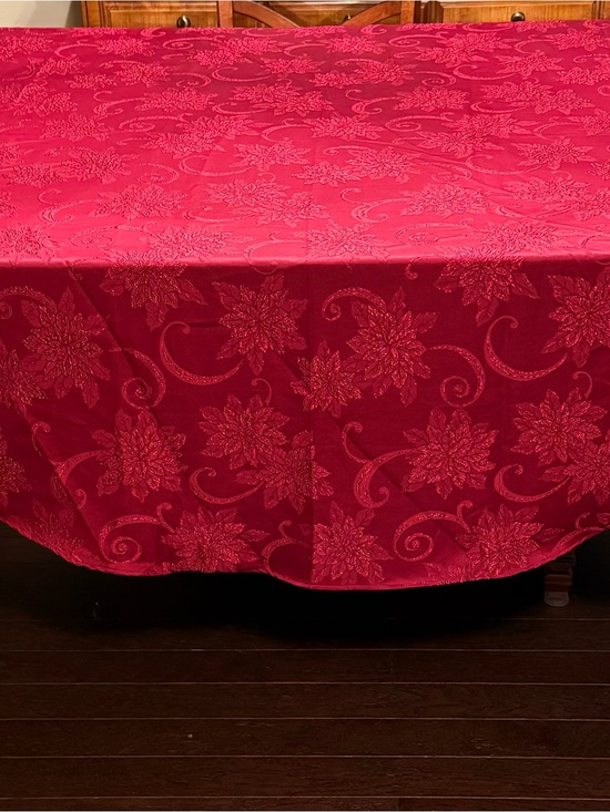 Source Unknown Other - Elegant Red Damask Tablecloth - Brand Unknown